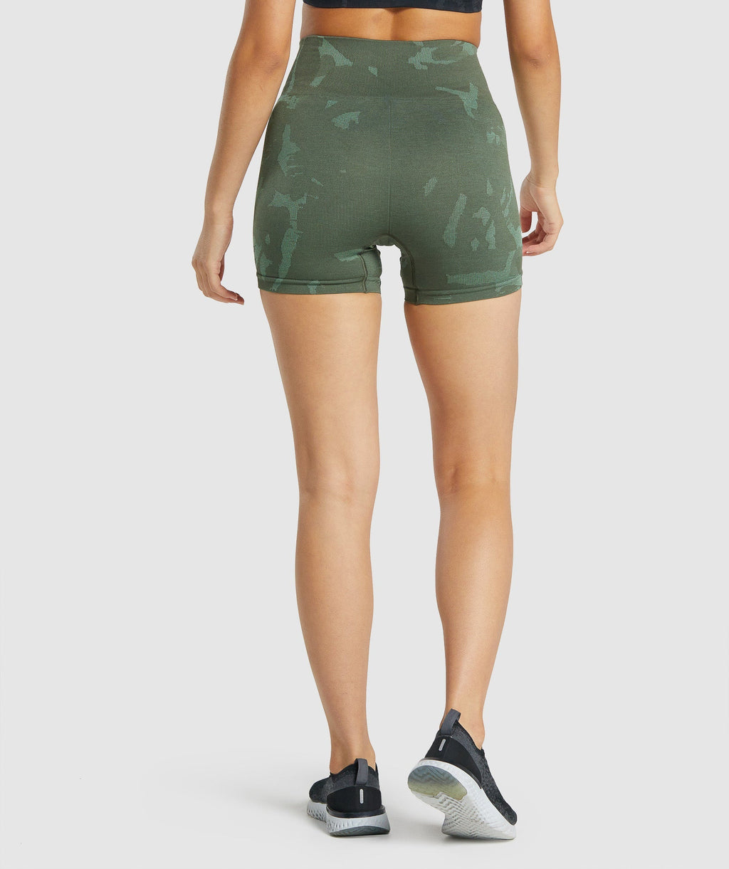 gymshark-adapt-camo-seamless-shorts-savanna-green-aw21