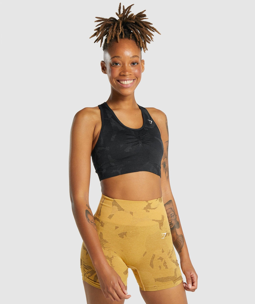 gymshark-adapt-camo-seamless-racer-back-sports-bra-savanna-black-aw21