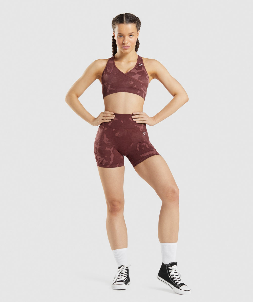 gymshark-adapt-camo-seamless-sports-bra-savanna-cherry-brown-ss22