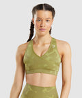 gymshark-adapt-camo-seamless-sports-bra-savanna-griffin-green-ss22