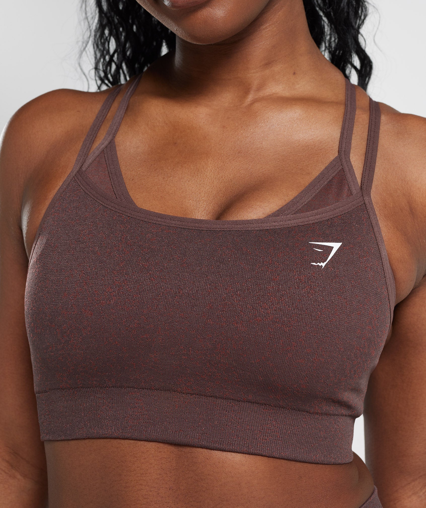 gymshark-adapt-fleck-seamless-sports-bra-chocolate-brown-ss23