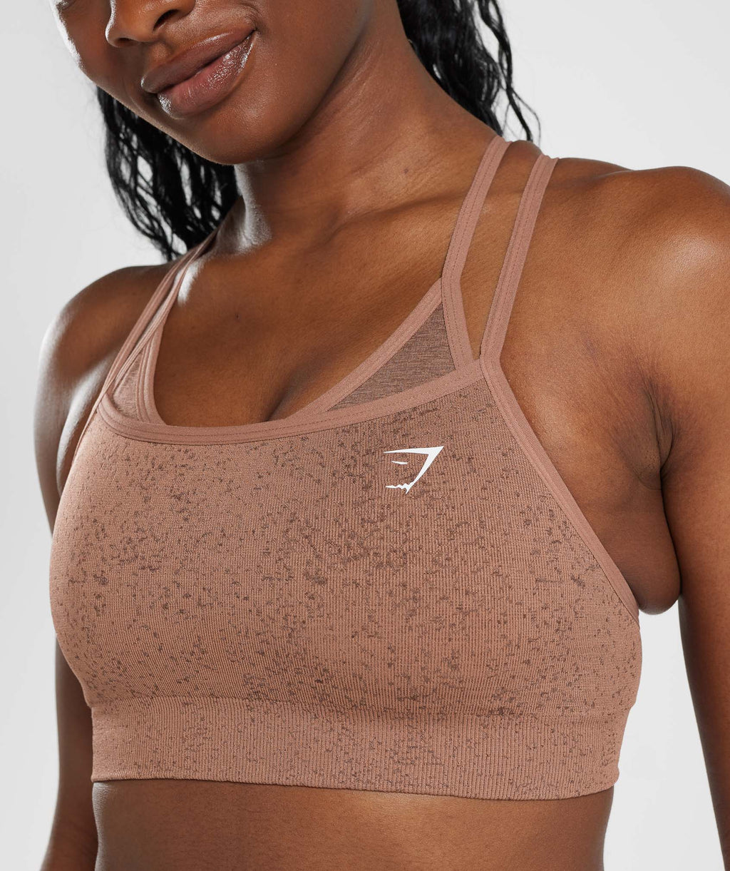 gymshark-adapt-fleck-seamless-sports-bra-sandstone-brown-ss23