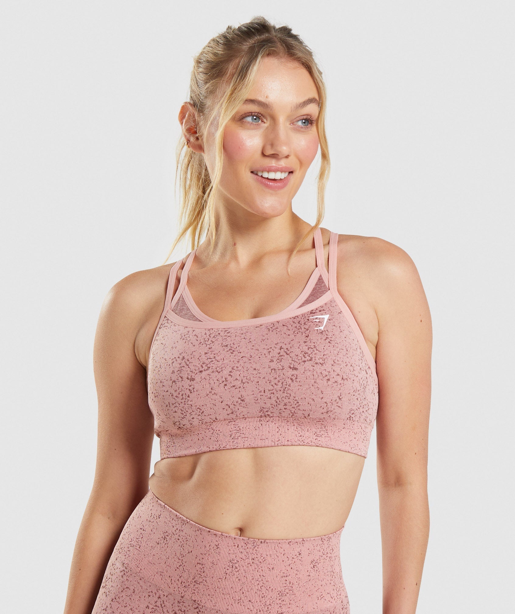 gymshark-adapt-fleck-seamless-sports-bra-mineral-paige-pink-ss22