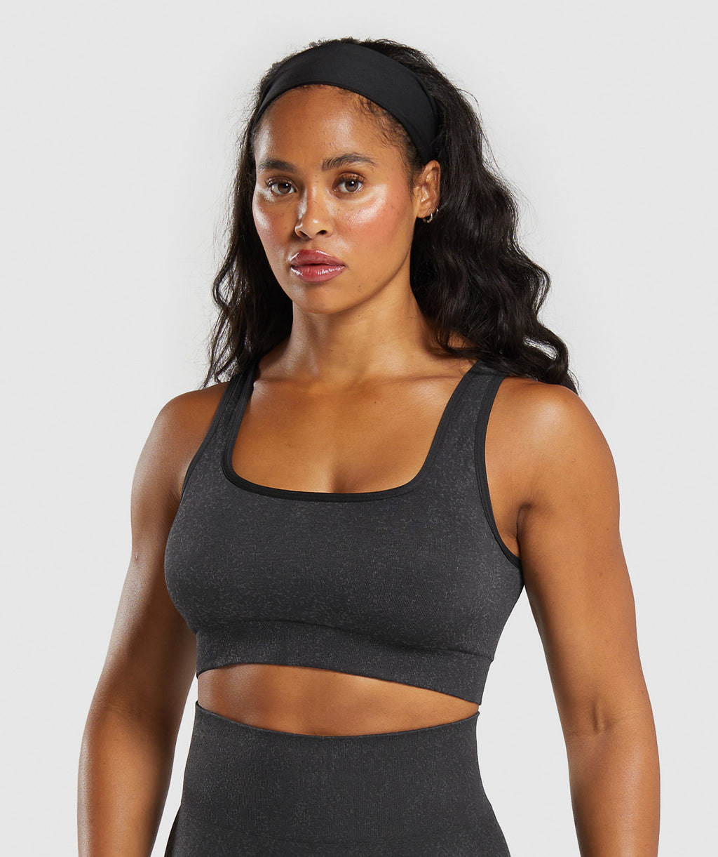 gymshark-adapt-fleck-sports-bra-black-smokey-grey-aw24
