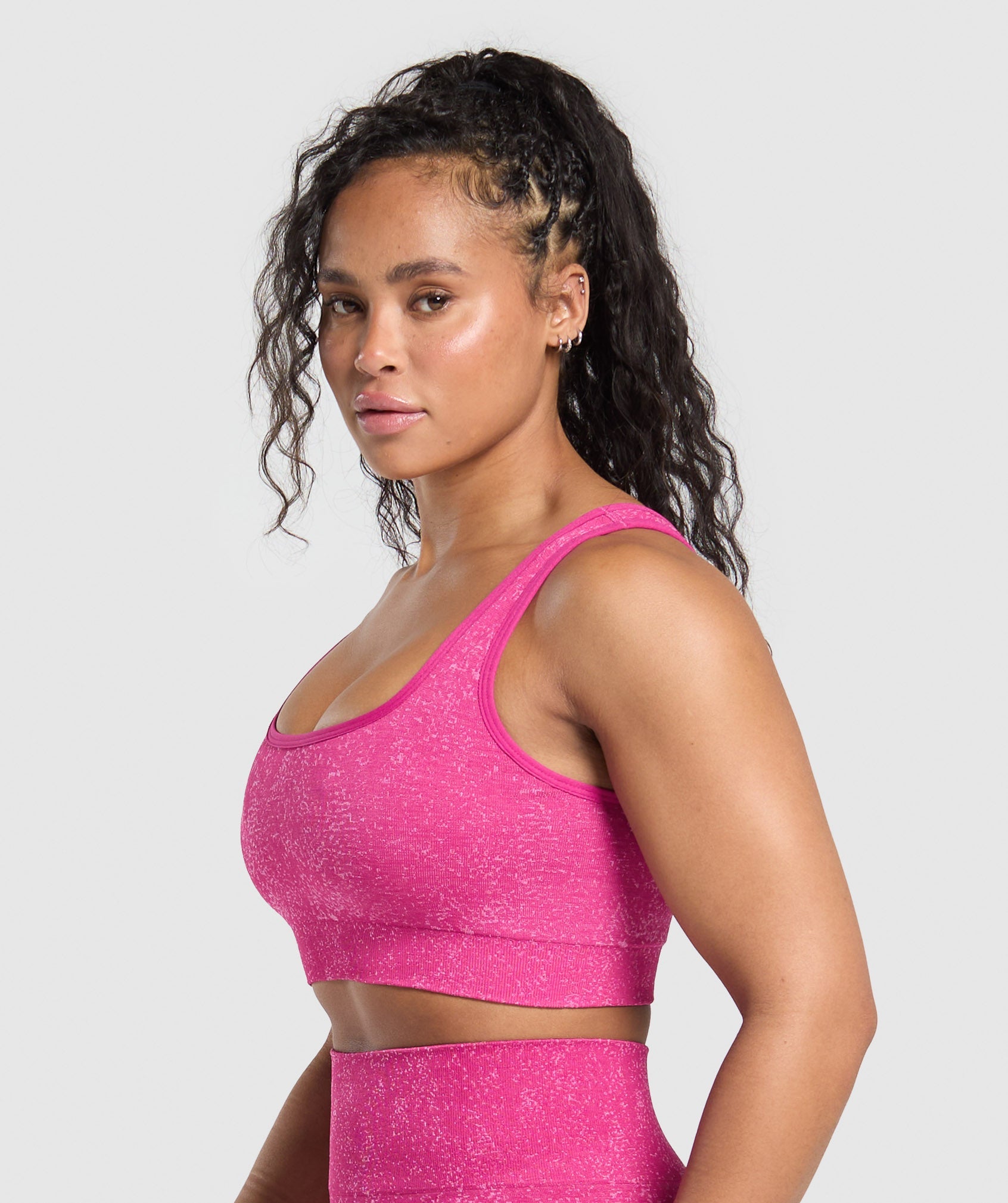 gymshark-adapt-fleck-sports-bra-winning-pink-sour-pink-ss25