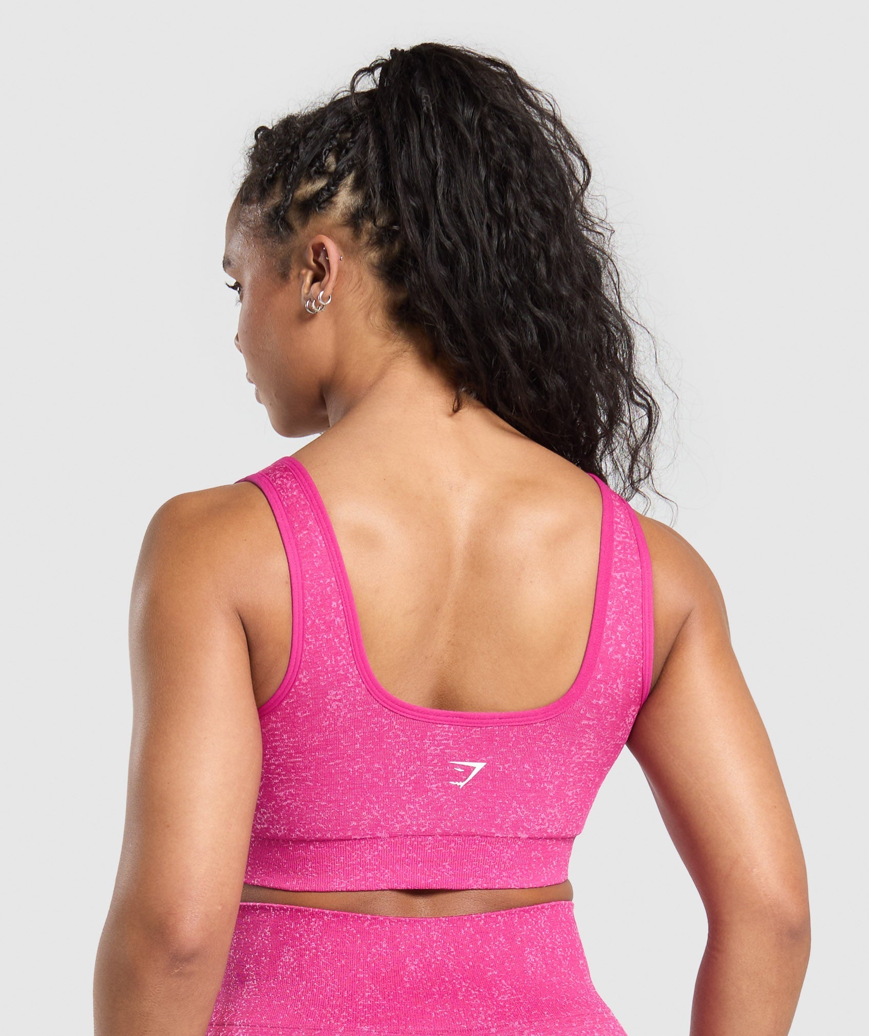 gymshark-adapt-fleck-sports-bra-winning-pink-sour-pink-ss25