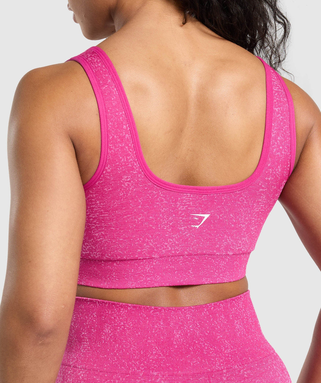 gymshark-adapt-fleck-sports-bra-winning-pink-sour-pink-ss25