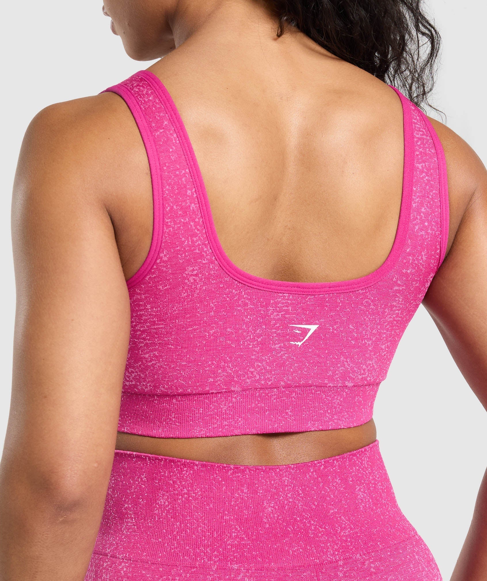gymshark-adapt-fleck-sports-bra-winning-pink-sour-pink-ss25