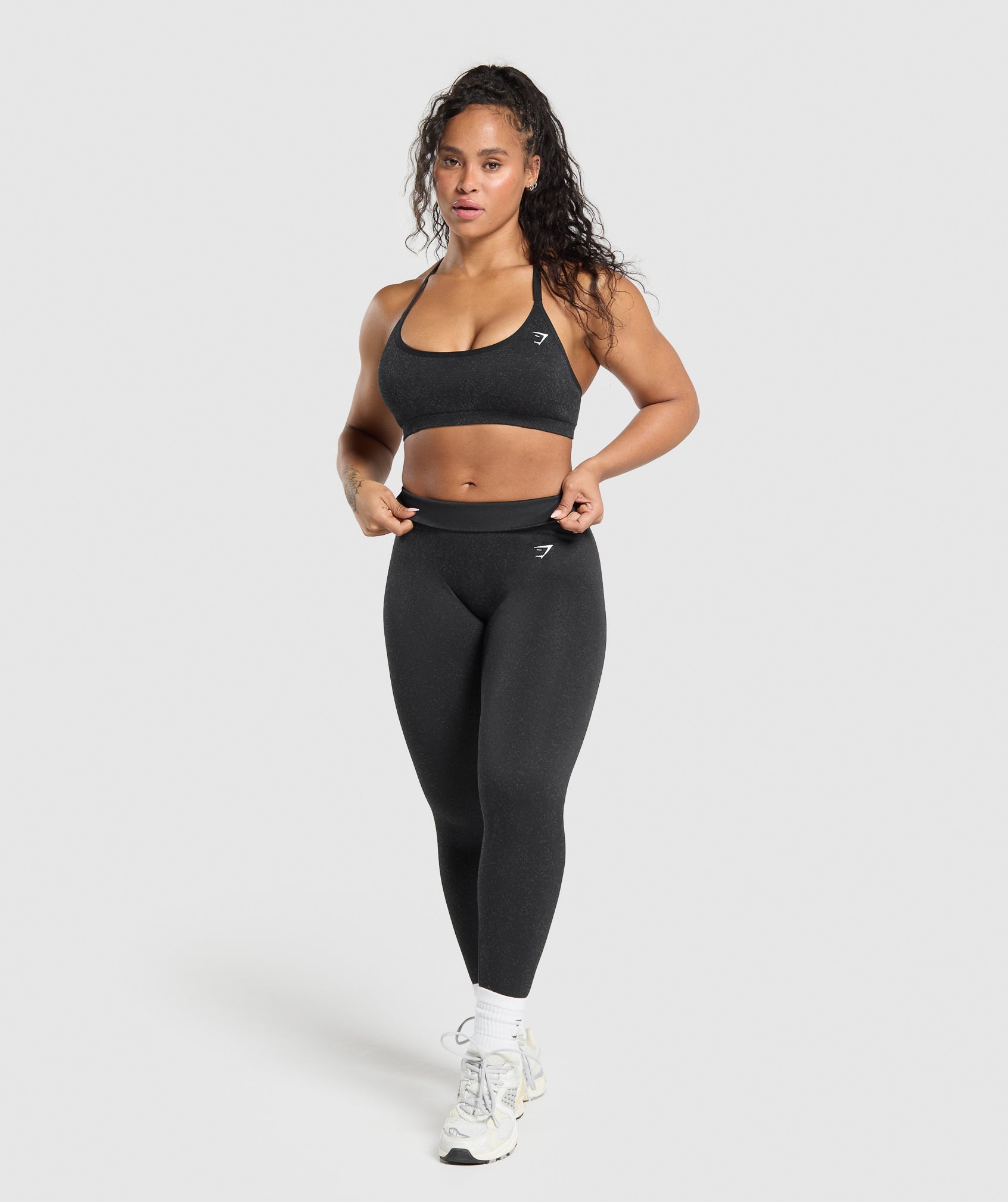 gymshark-adapt-fleck-t-back-bra-black-ss25