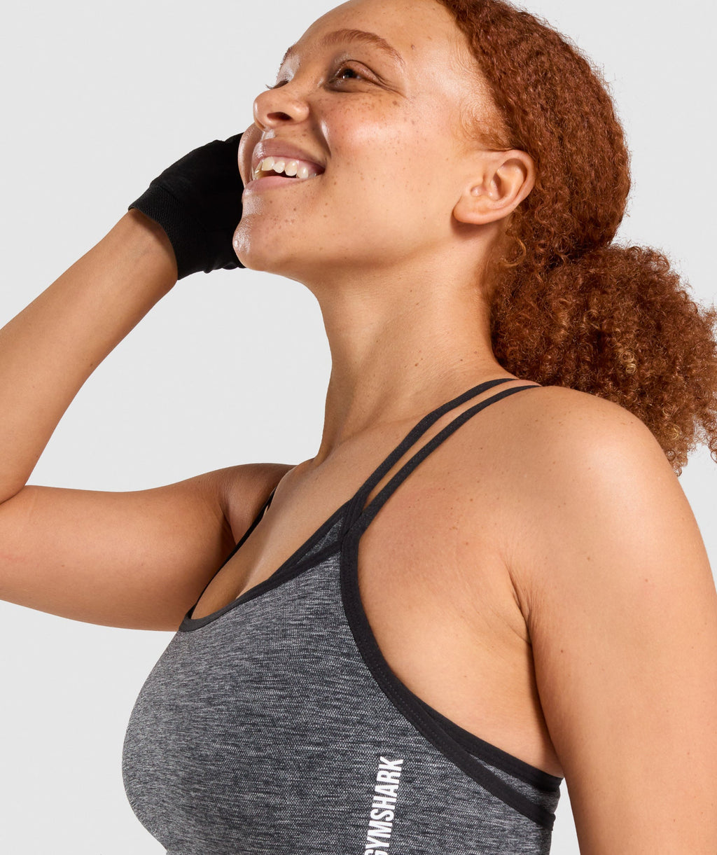 gymshark-adapt-marl-seamless-sports-bra-black