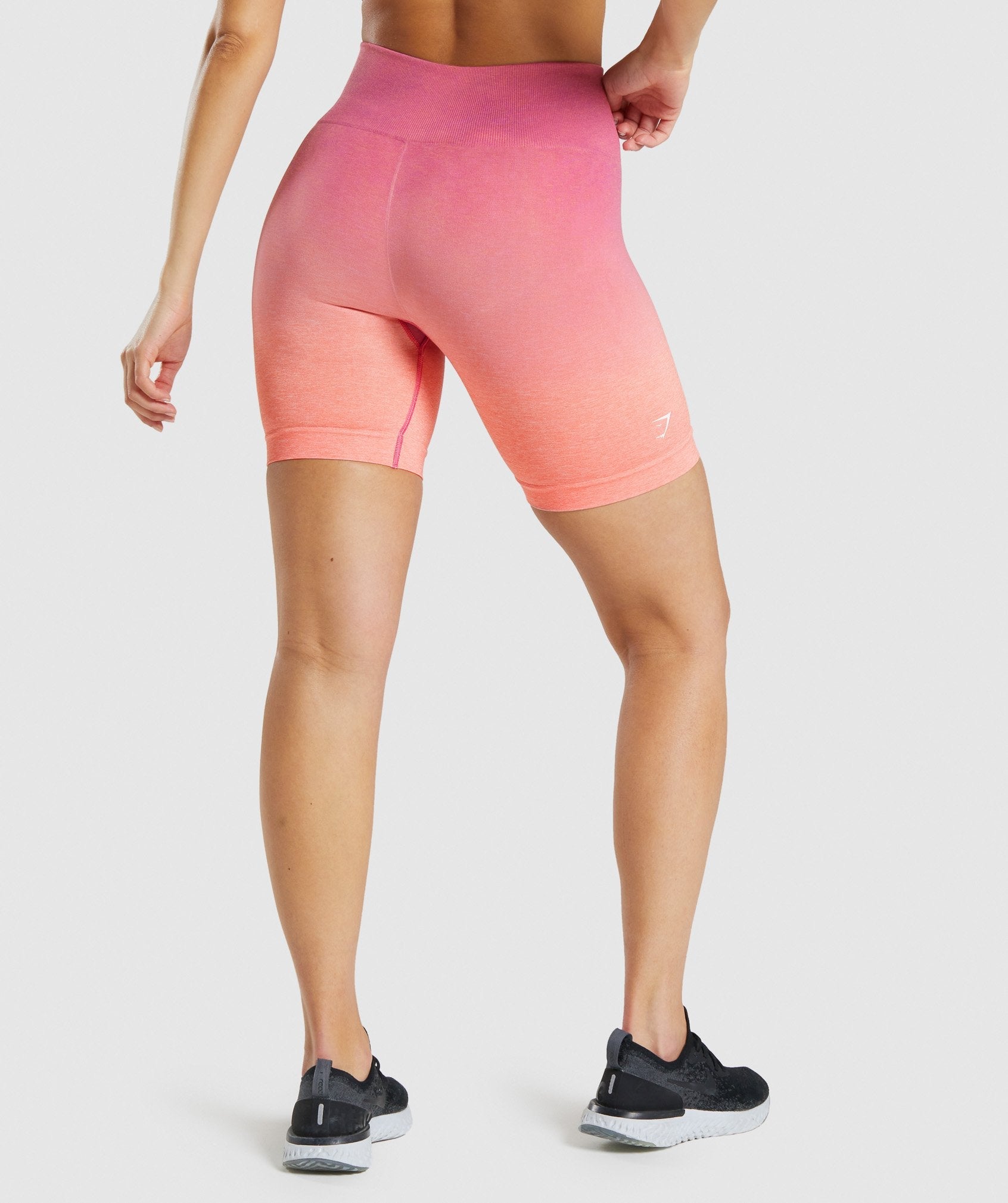gymshark-adapt-ombre-seamless-shorts-orange-marl-pink