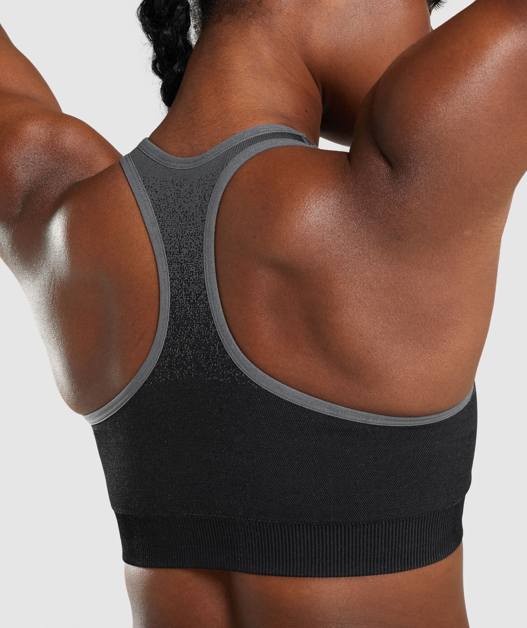 gymshark-adapt-ombre-seamless-sports-bra-black-grey-aw21