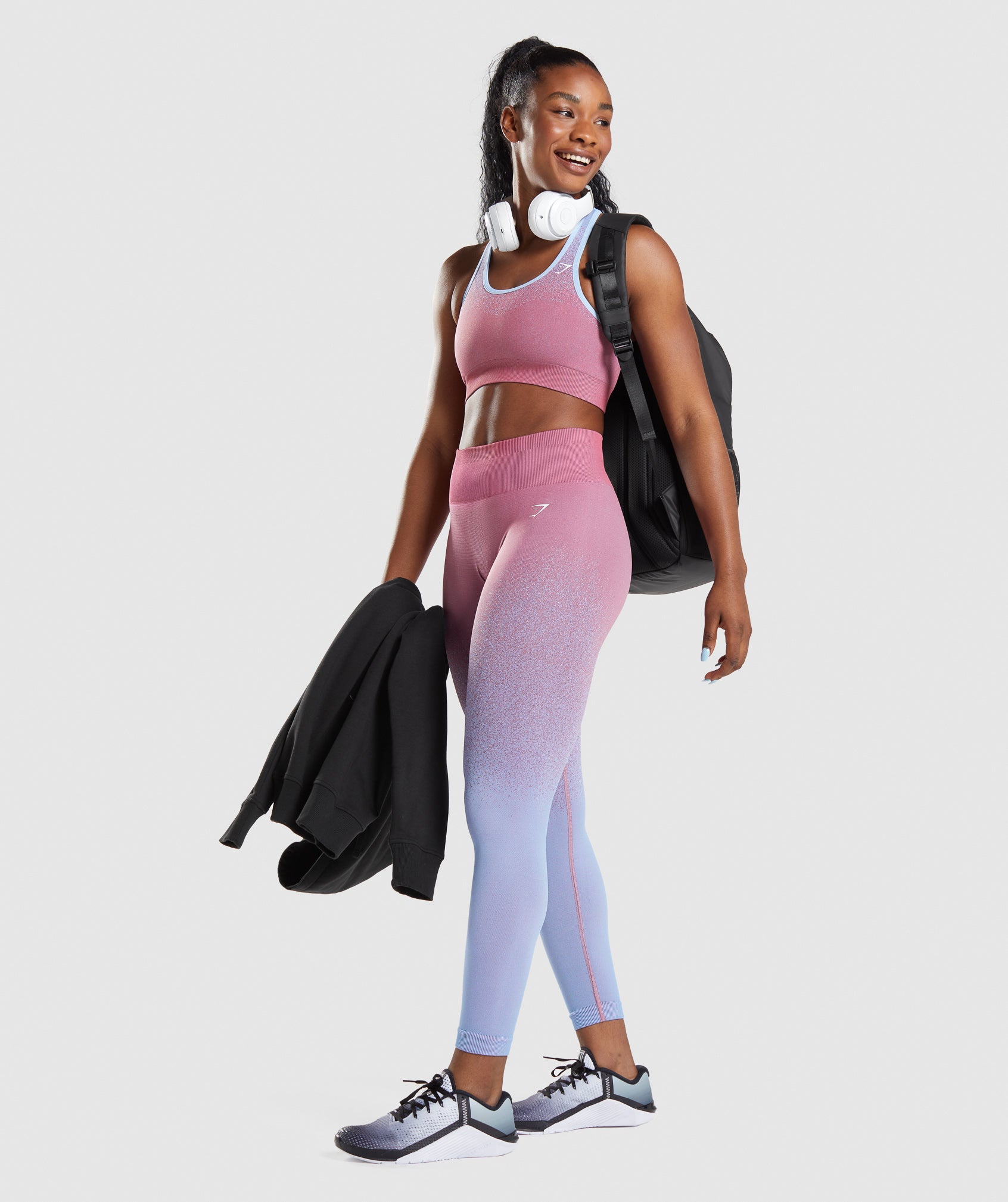 gymshark-adapt-ombre-seamless-sports-bra-rose-pink-light-blue-aw21