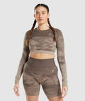 gymshark-adapt-ombre-crop-top-triangle-penny-brown-print-ss22