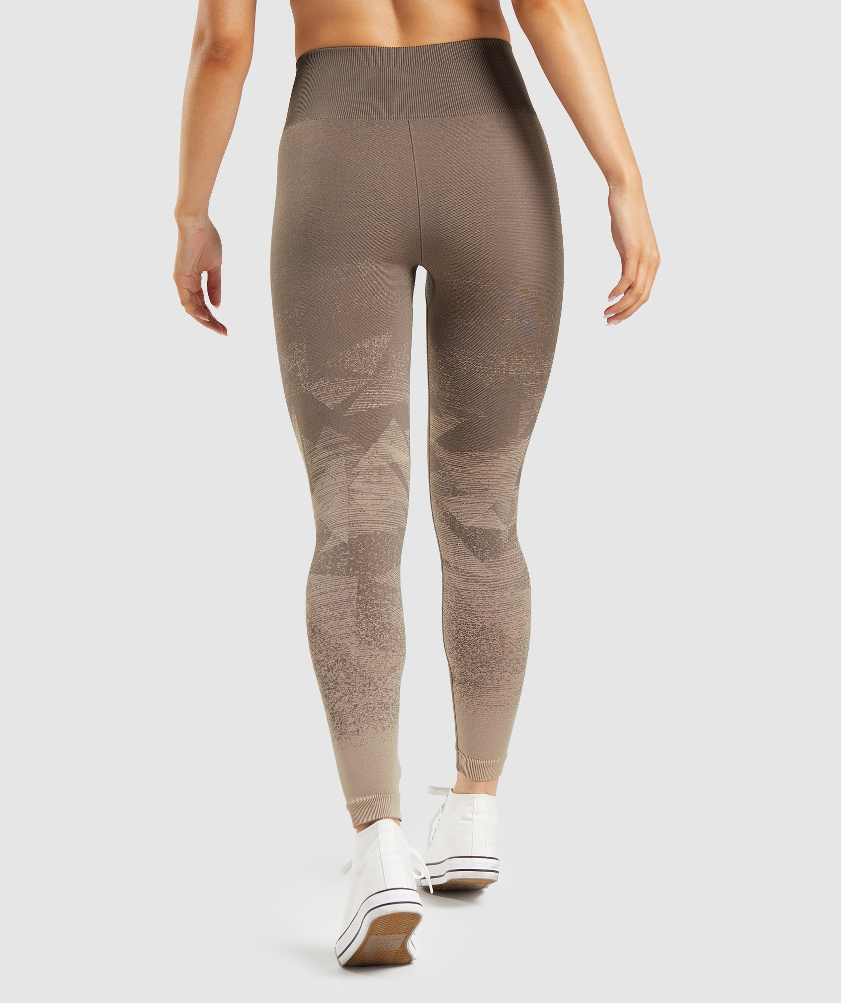 gymshark-adapt-ombre-seamless-leggings-triangle-penny-brown-print-ss22
