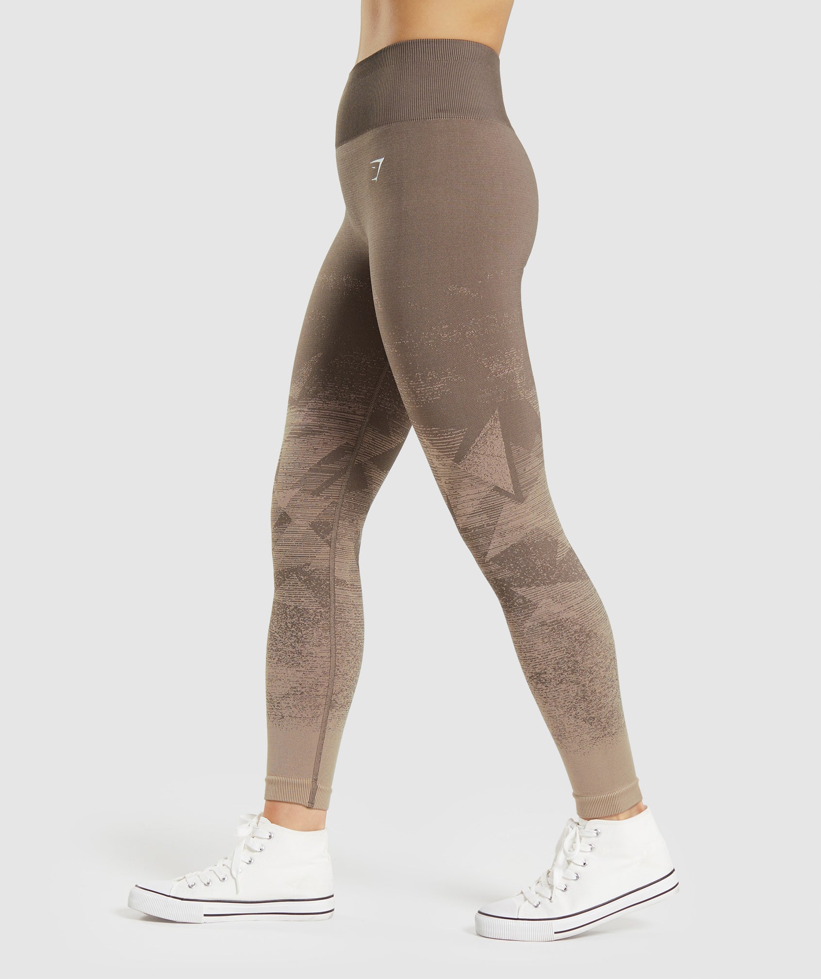 gymshark-adapt-ombre-seamless-leggings-triangle-penny-brown-print-ss22