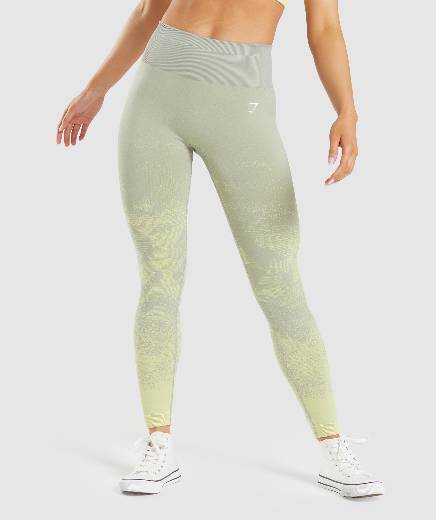 gymshark-adapt-ombre-seamless-leggings-triangle-taupe-grey-print-ss22
