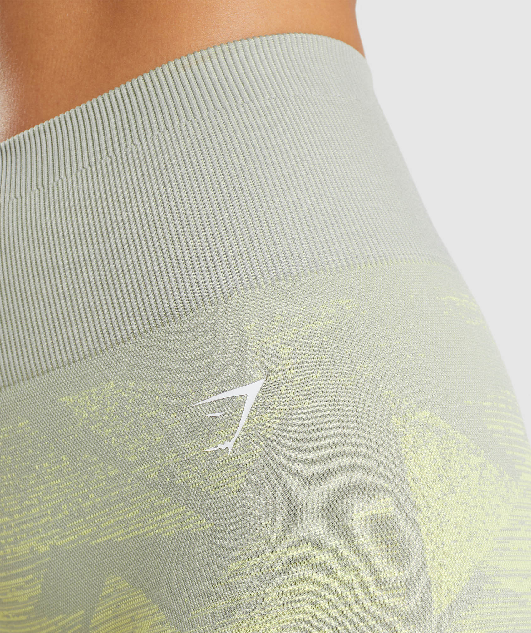 gymshark-adapt-ombre-seamless-shorts-triangle-taupe-grey-print-ss22