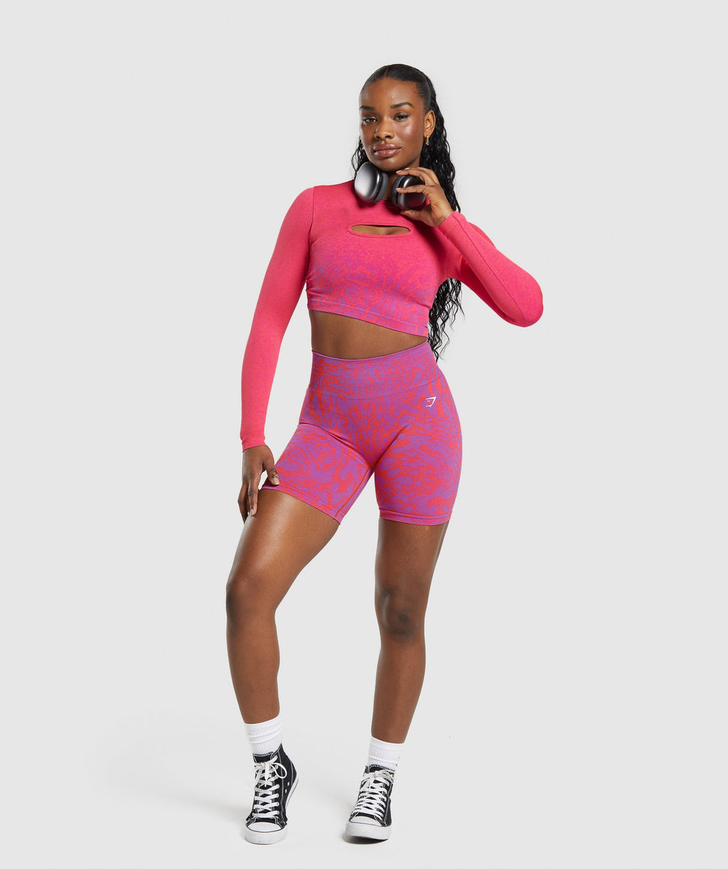 gymshark-adapt-safari-seamless-faded-long-sleeve-top-shelly-pink-fly-coral-ss24