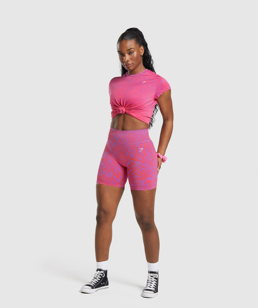 gymshark-adapt-safari-seamless-faded-t-shirt-shelly-pink-fly-coral-ss24