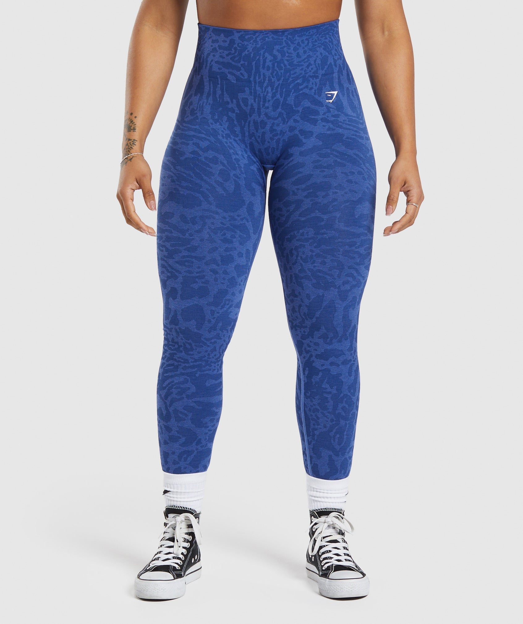 gymshark-adapt-safari-seamless-leggings-wave-blue-iris-blue-ss24