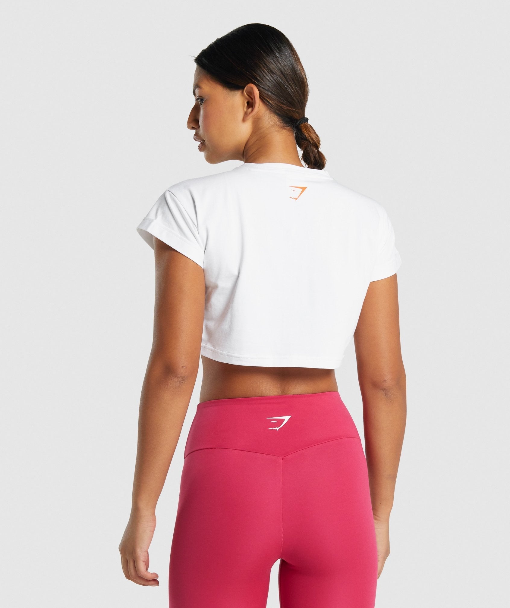 gymshark-animal-graphic-infill-crop-tee-white