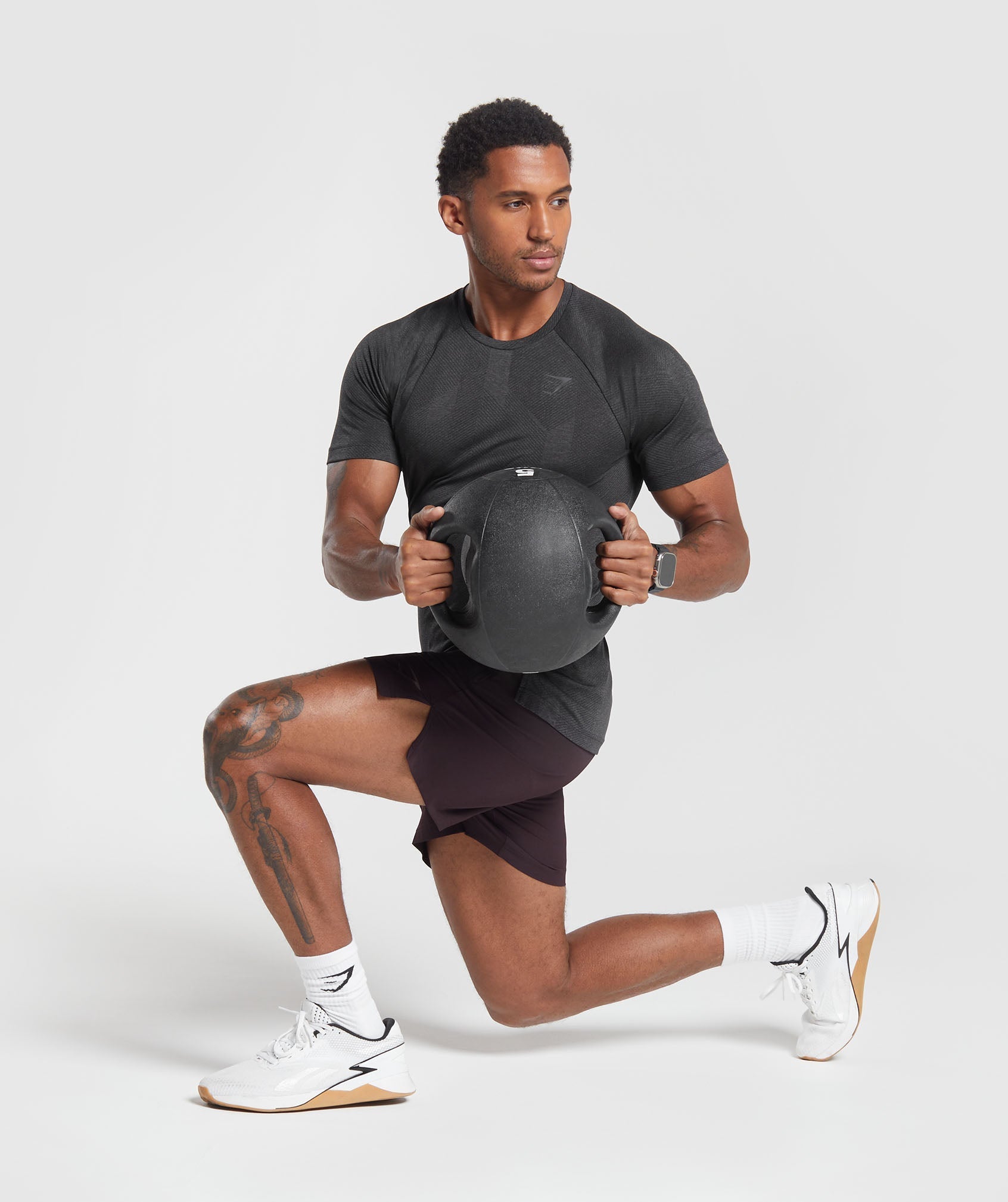 gymshark-apex-5-hybrid-shorts-plum-brown-aw23