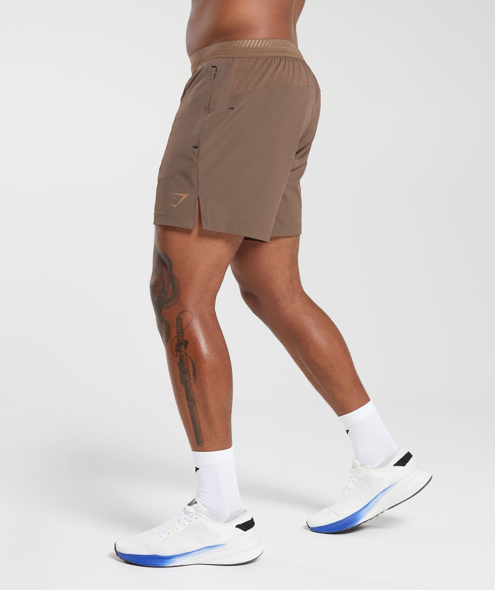 gymshark-apex-5-hybrid-shorts-soft-brown-aw23