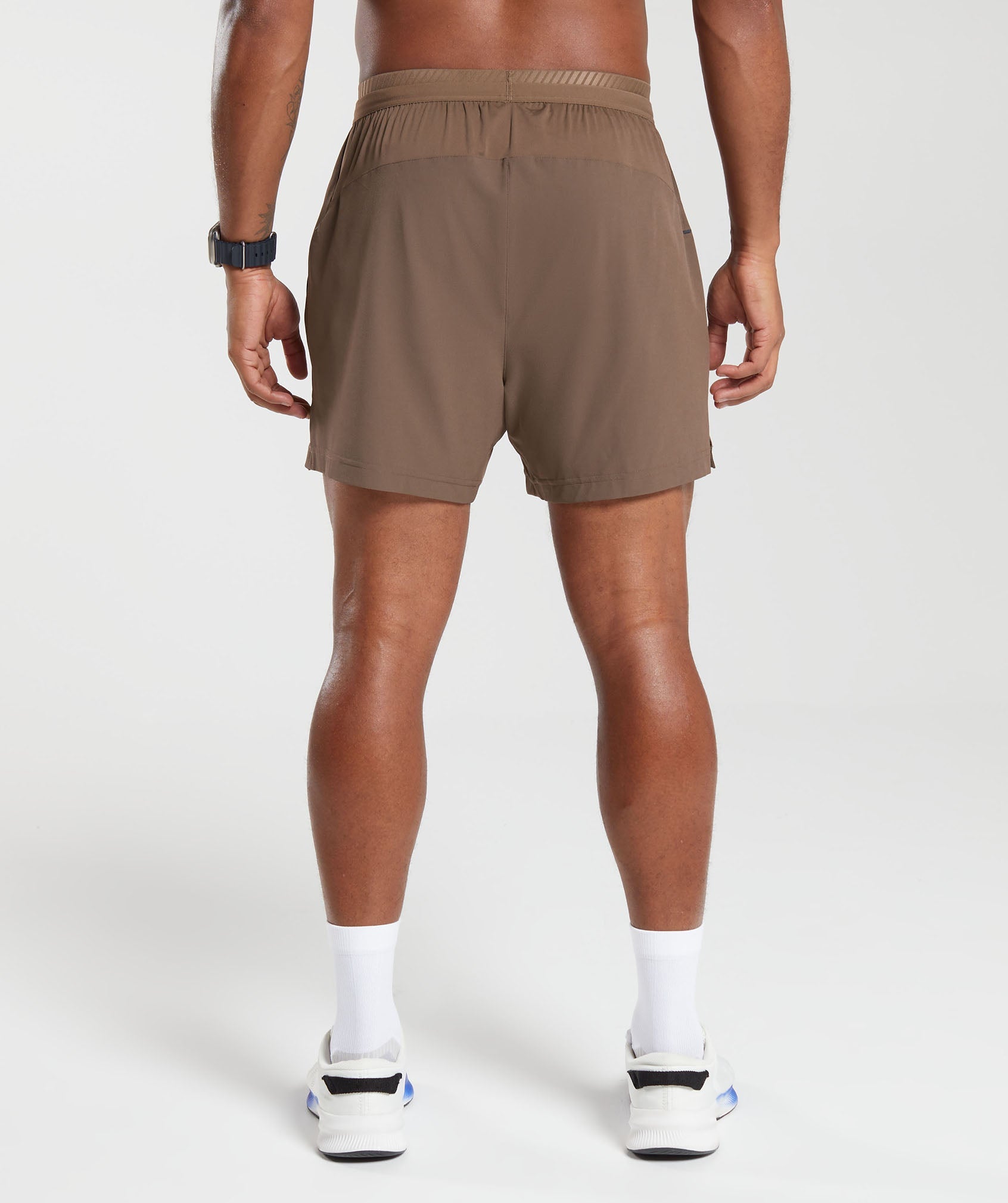 gymshark-apex-5-hybrid-shorts-soft-brown-aw23
