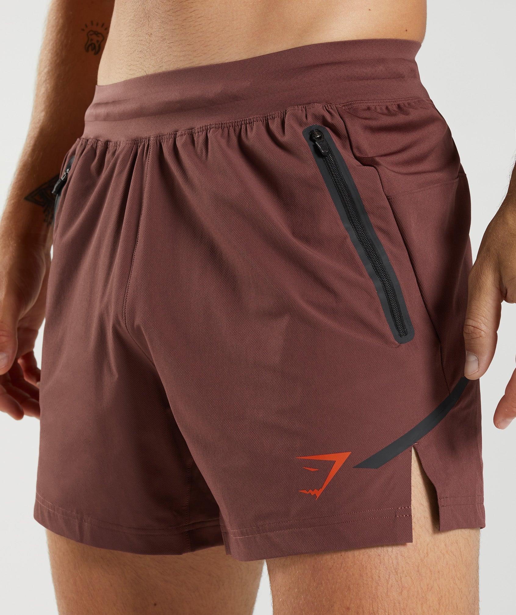 gymshark-apex-5-perform-shorts-cherry-brown-aw22