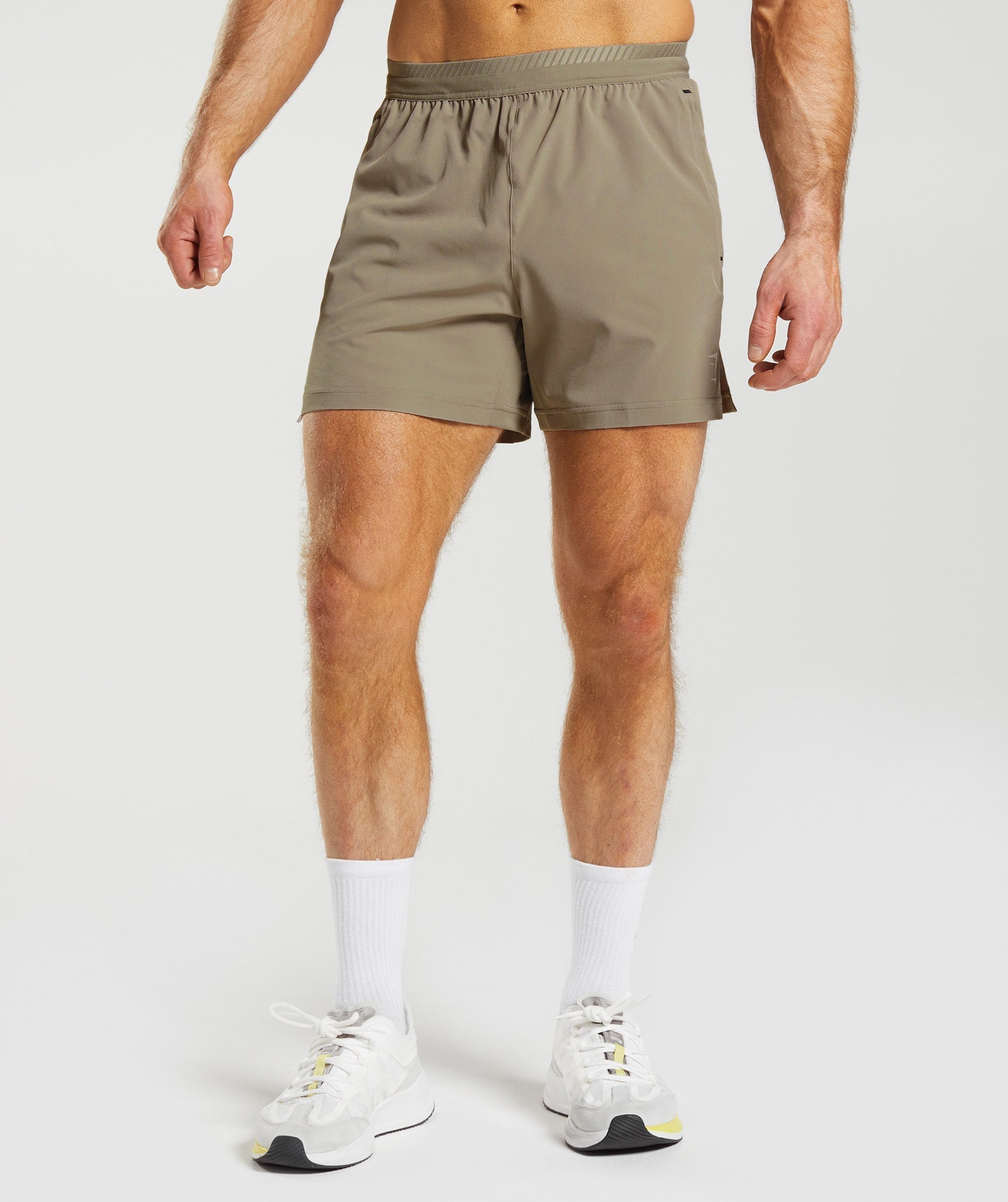 gymshark-apex-5-hybrid-shorts-earthy-brown-ss23