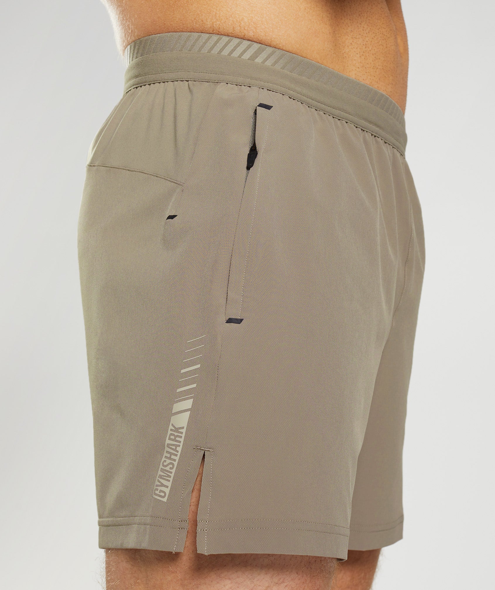 gymshark-apex-5-hybrid-shorts-earthy-brown-ss23