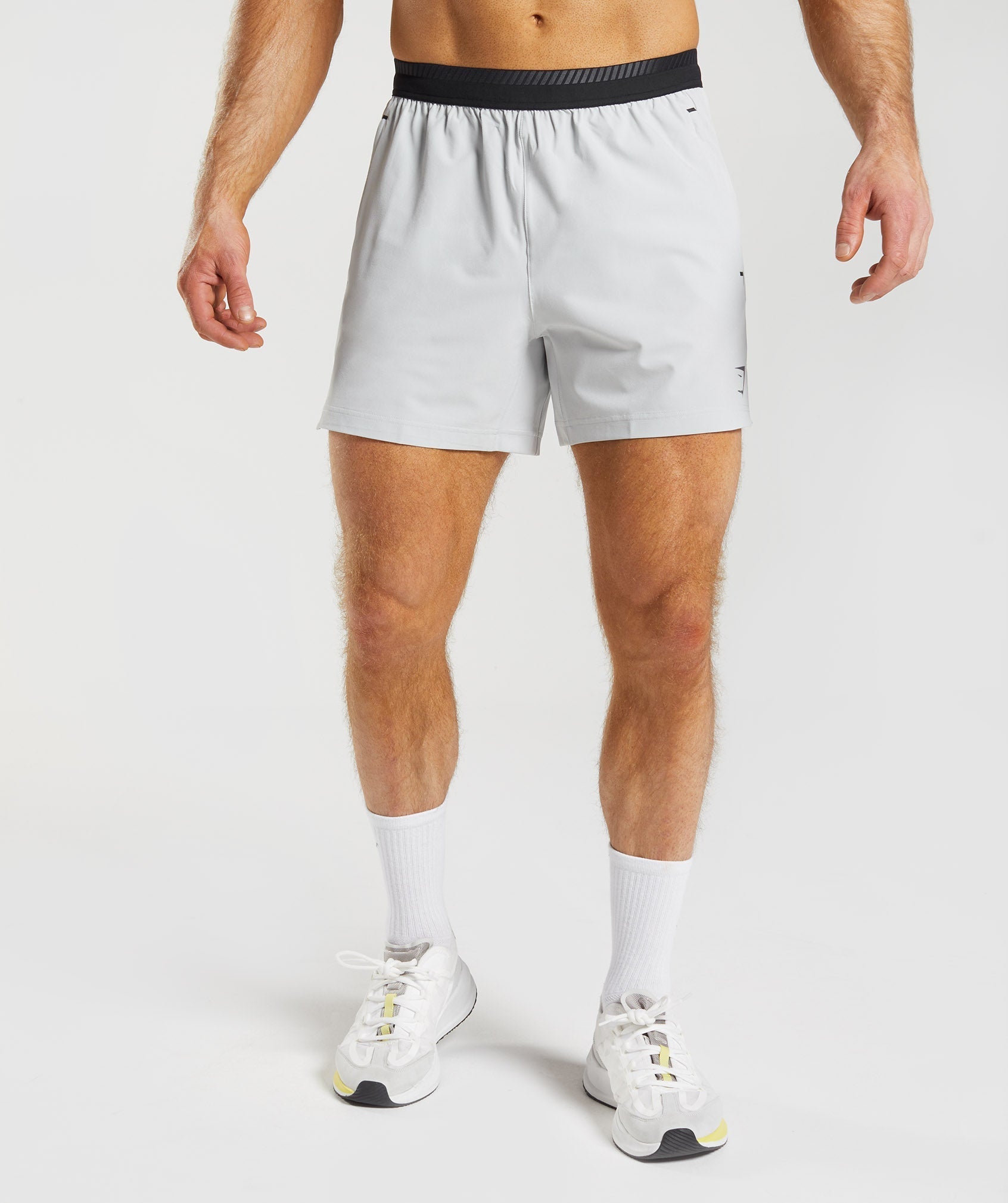 gymshark-apex-5-hybrid-shorts-light-grey-ss23