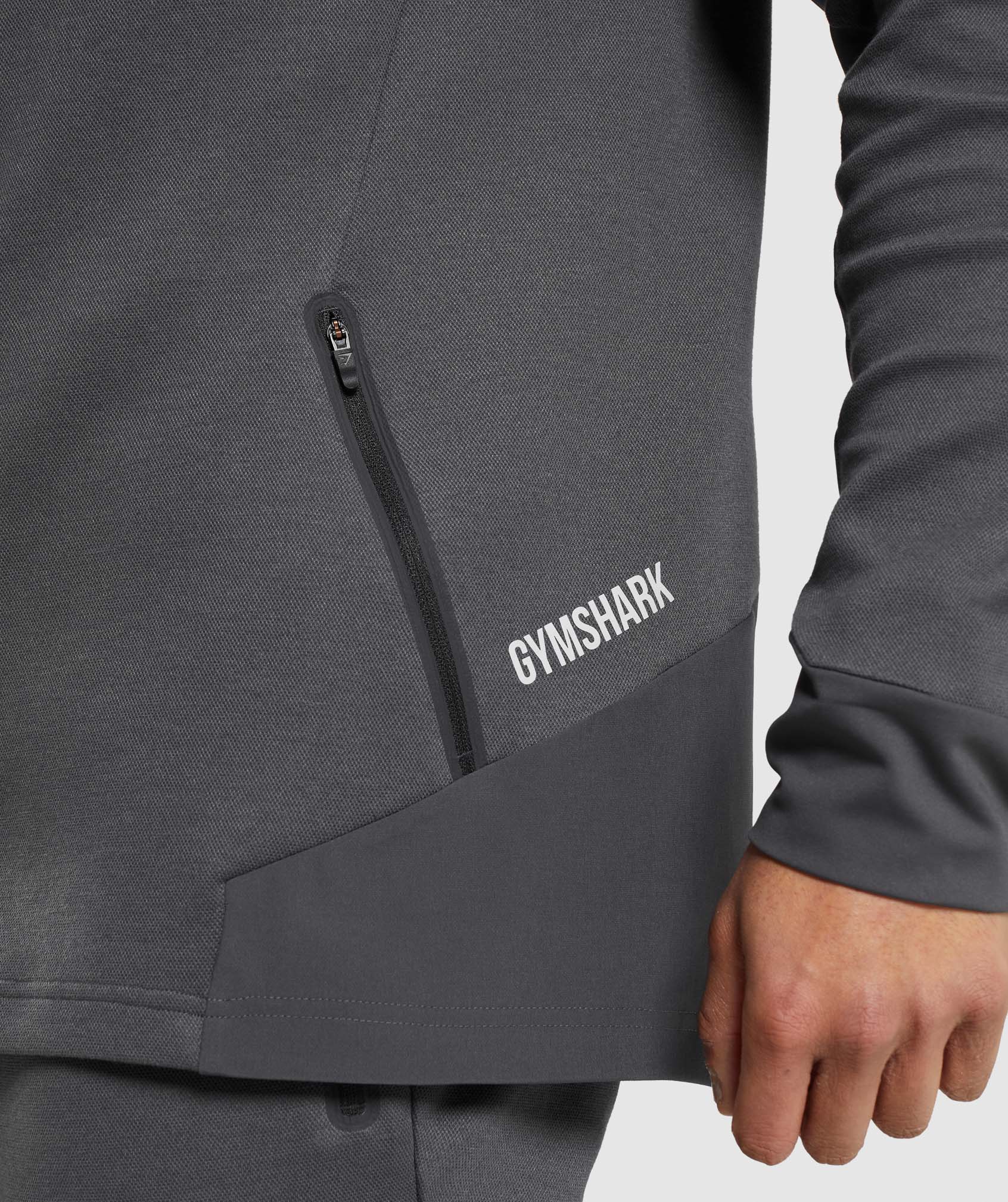 gymshark-apex-technical-jacket-onyx-grey-ss22
