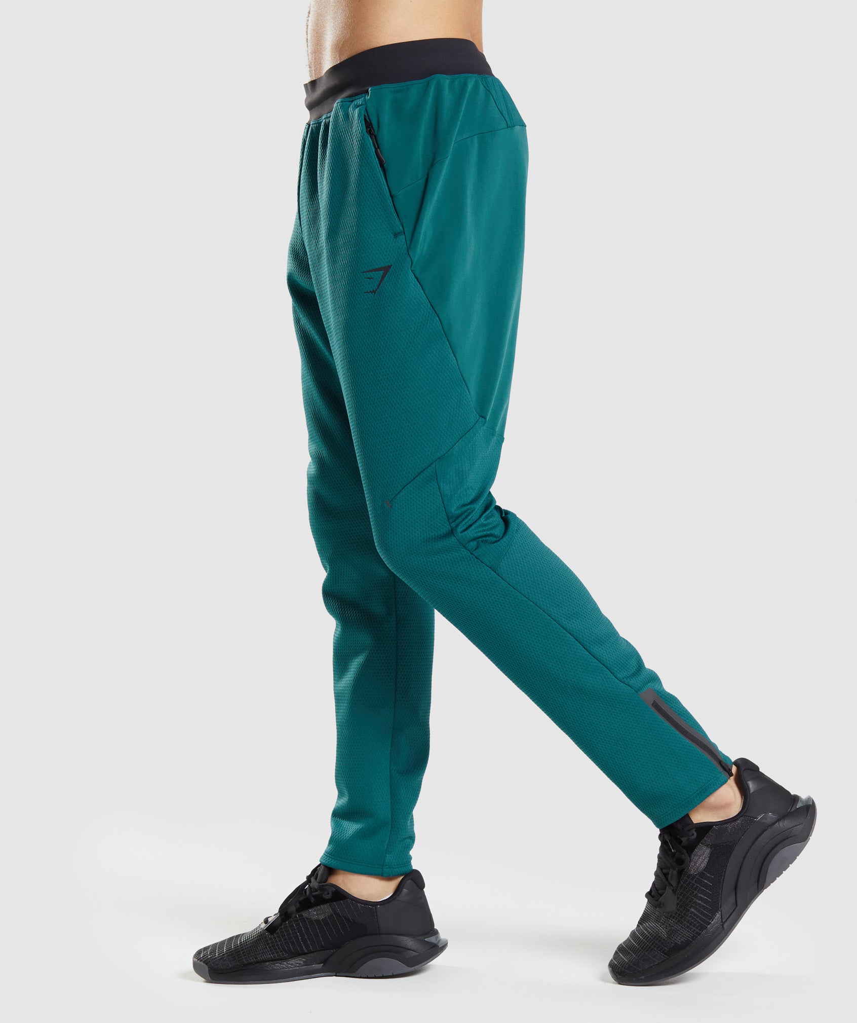 gymshark-apex-joggers-teal-aw21