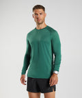 gymshark-apex-seamless-long-sleeve-t-shirt-woodland-green-hoya-green-aw22