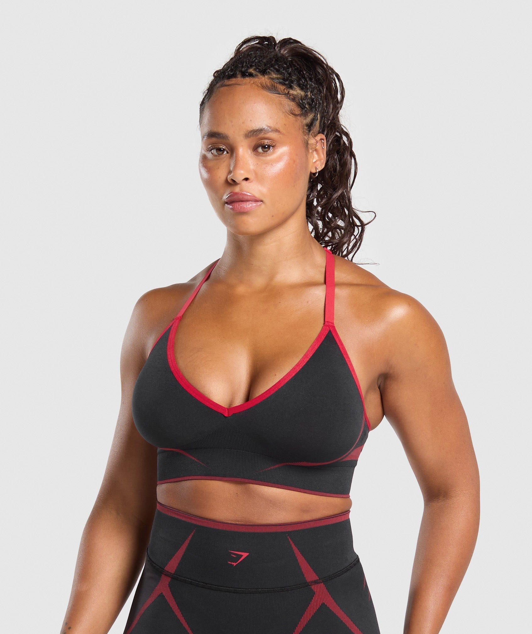 gymshark-apex-lift-seamless-sports-bra-sports-bras-black-ss25