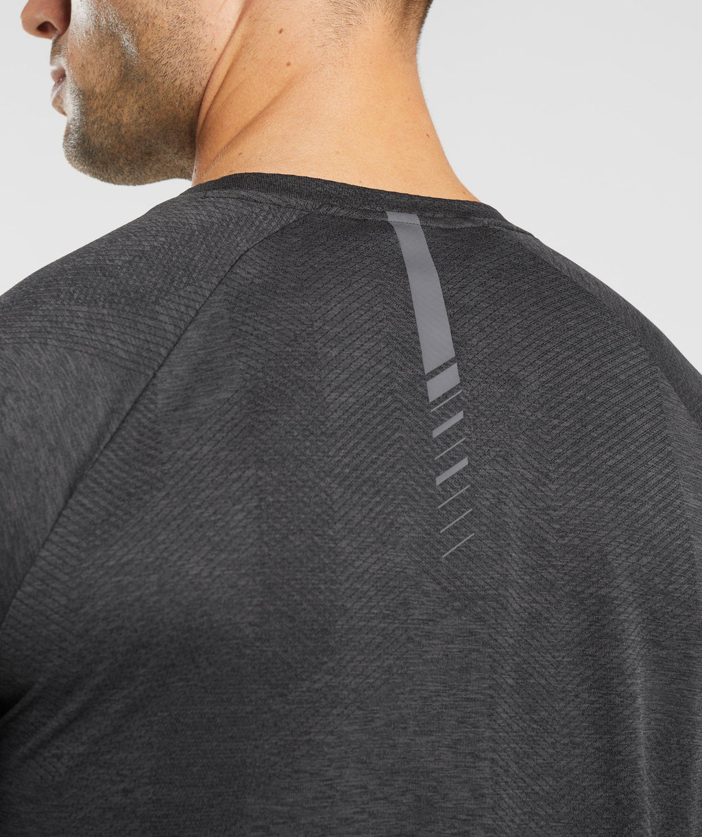 gymshark-apex-long-sleeve-t-shirt-black-onyx-grey-aw23