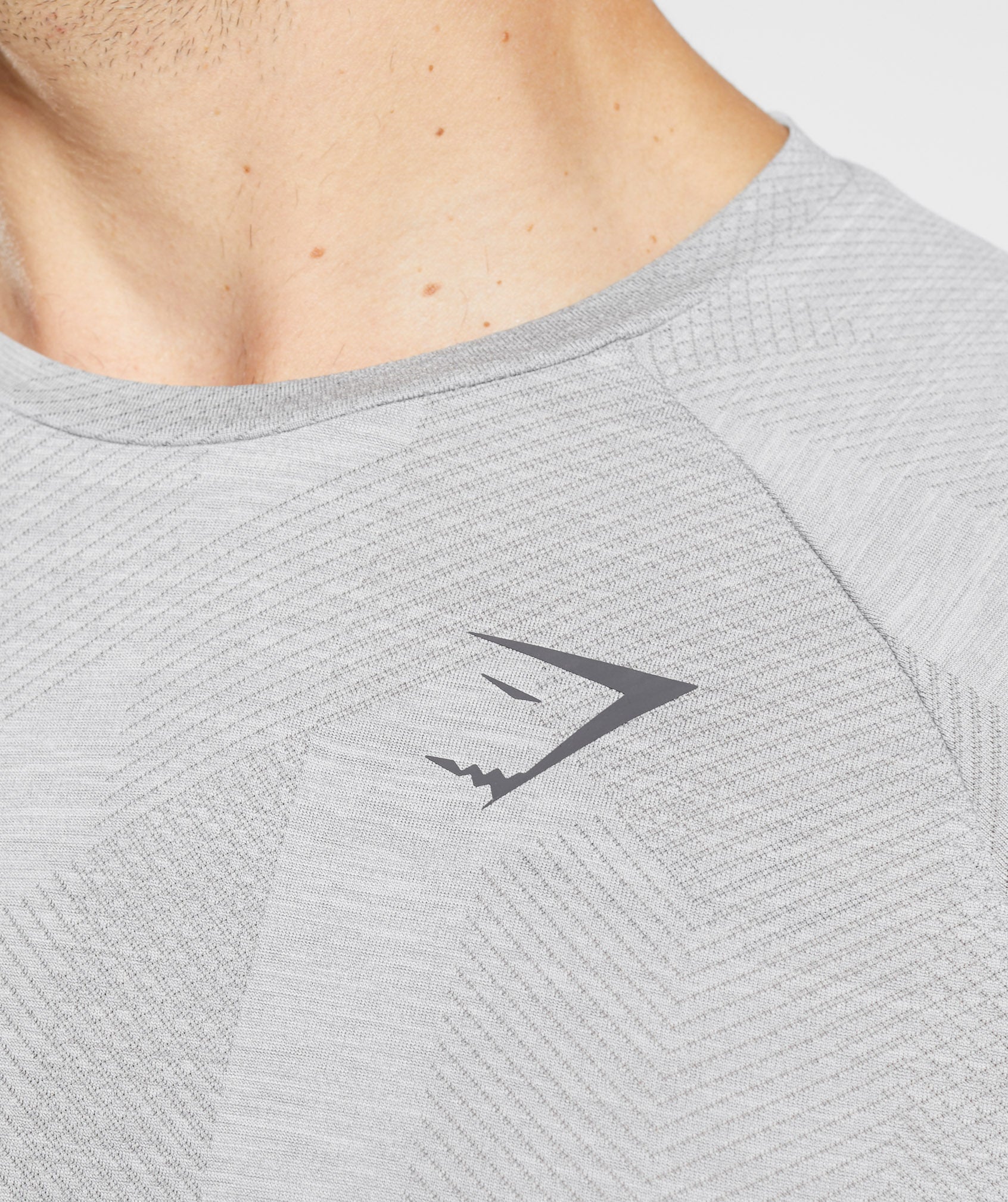 gymshark-apex-long-sleeve-t-shirt-light-grey-smokey-grey-aw23