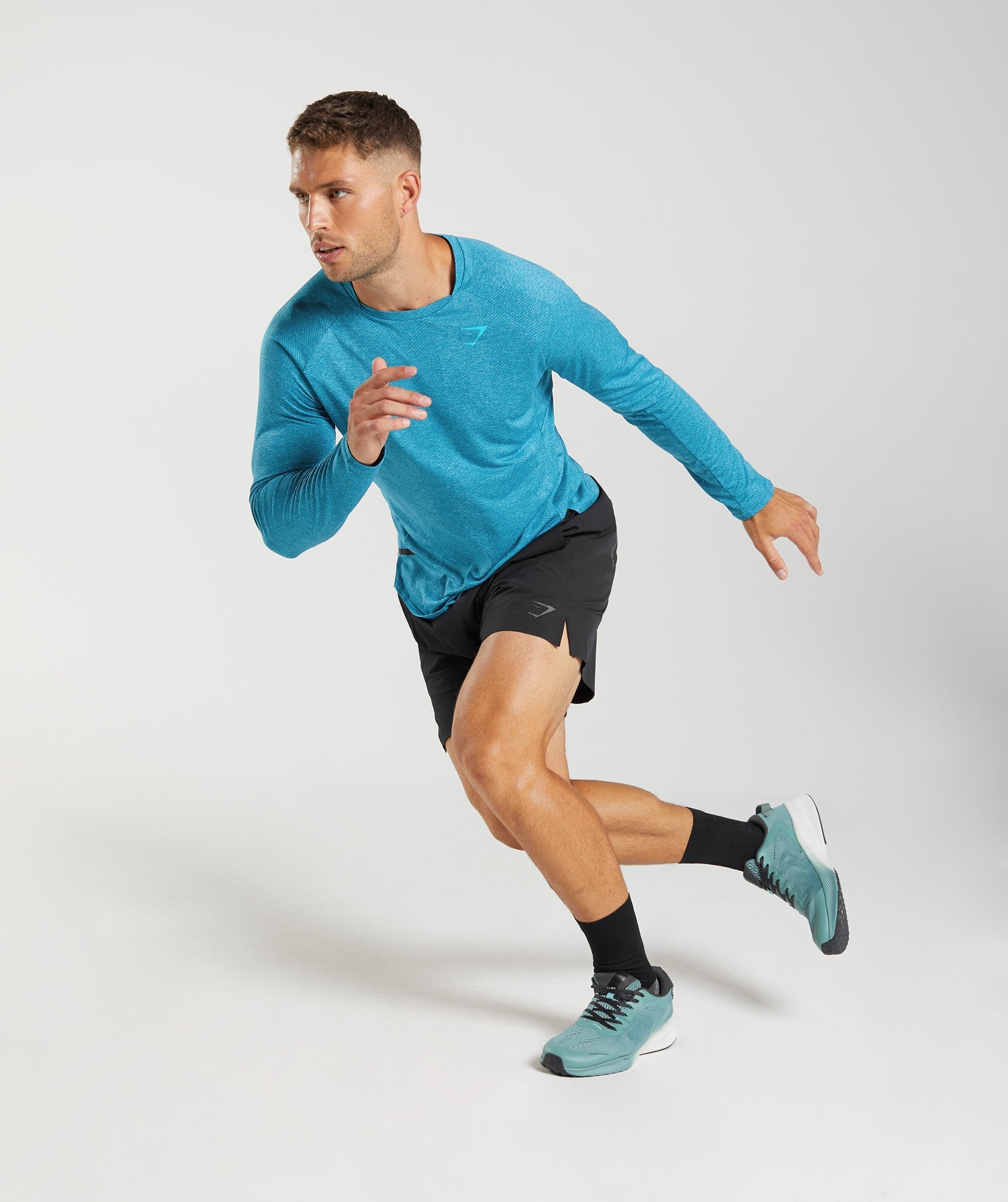 gymshark-apex-long-sleeve-t-shirt-atlantic-blue-shark-blue-aw22
