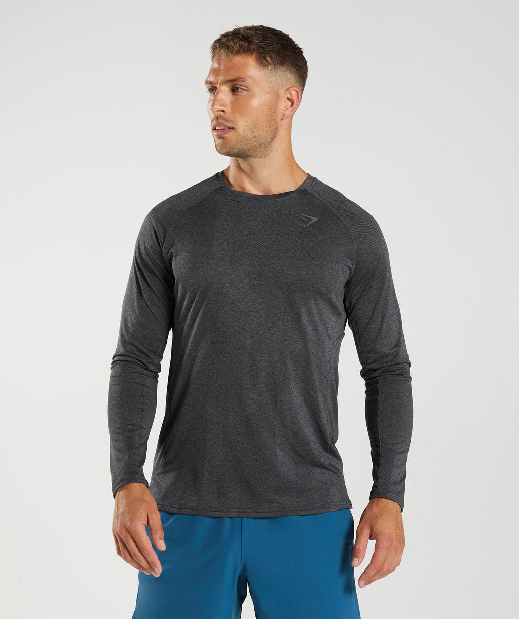 gymshark-apex-long-sleeve-t-shirt-black-silhouette-grey-aw22