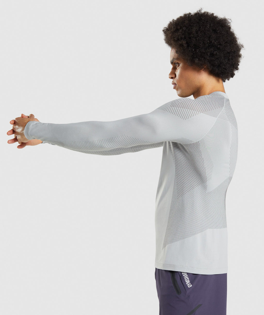 gymshark-apex-seamless-long-sleeve-t-shirt-light-grey-onyx-grey-ss22