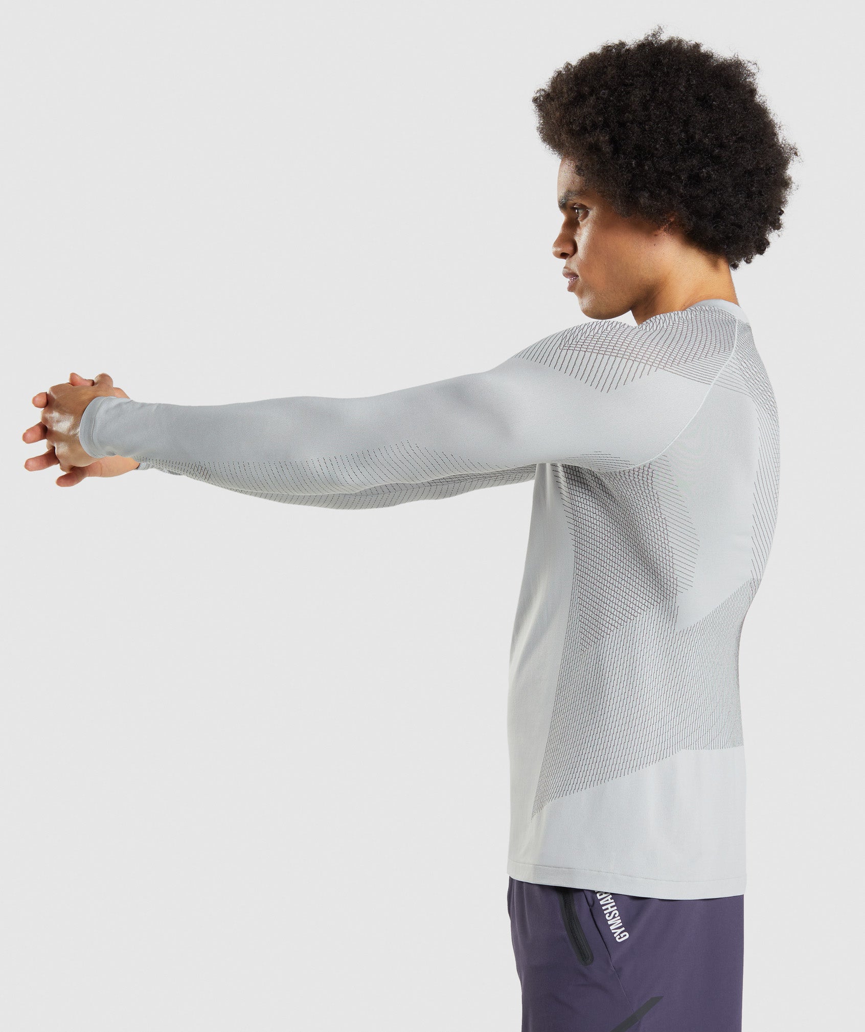 gymshark-apex-seamless-long-sleeve-t-shirt-light-grey-onyx-grey-ss22