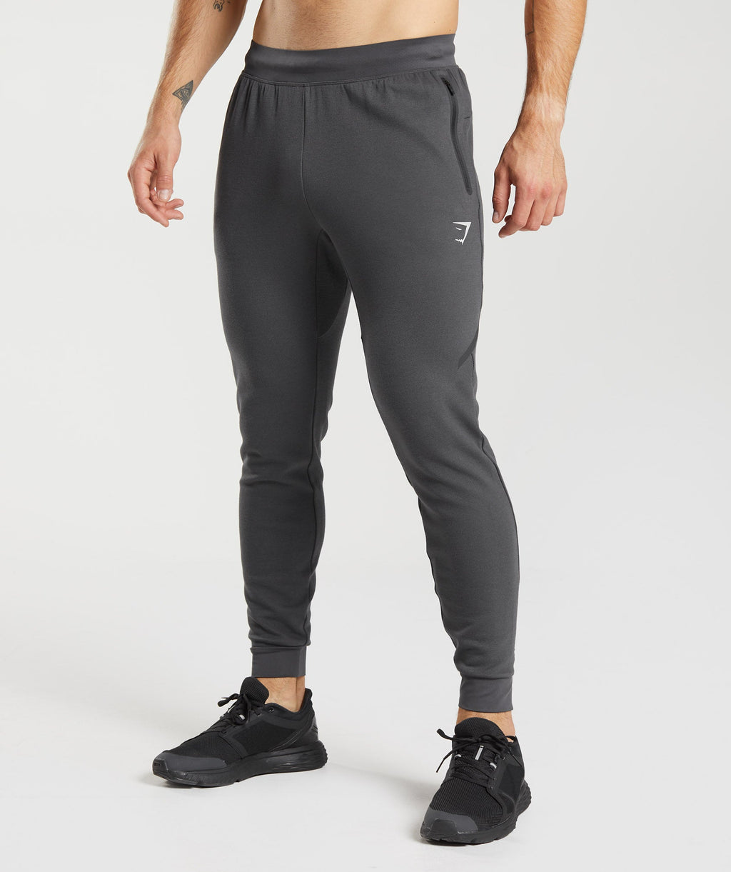gymshark-apex-technical-joggers-onyx-grey-ss22