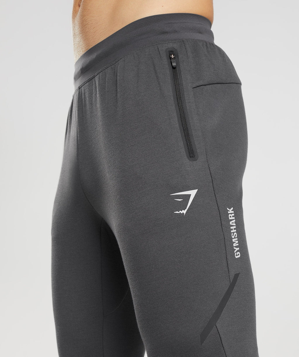 gymshark-apex-technical-joggers-onyx-grey-ss22