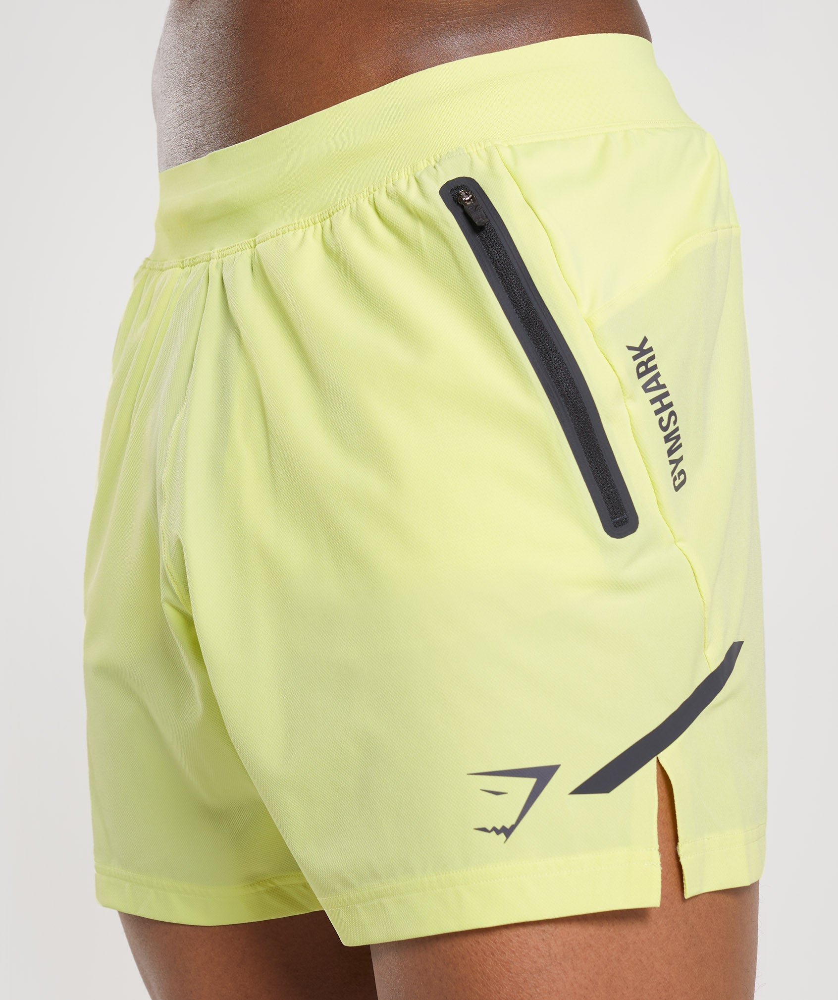 gymshark-apex-5-perform-shorts-firefly-green-ss22