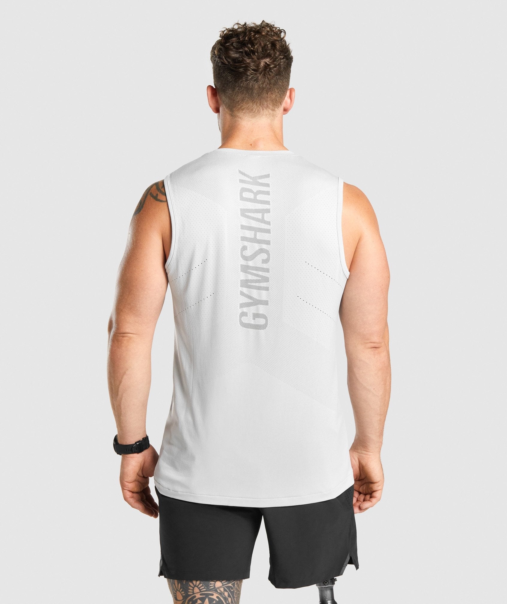 gymshark-apex-seamless-tank-light-grey-gs21