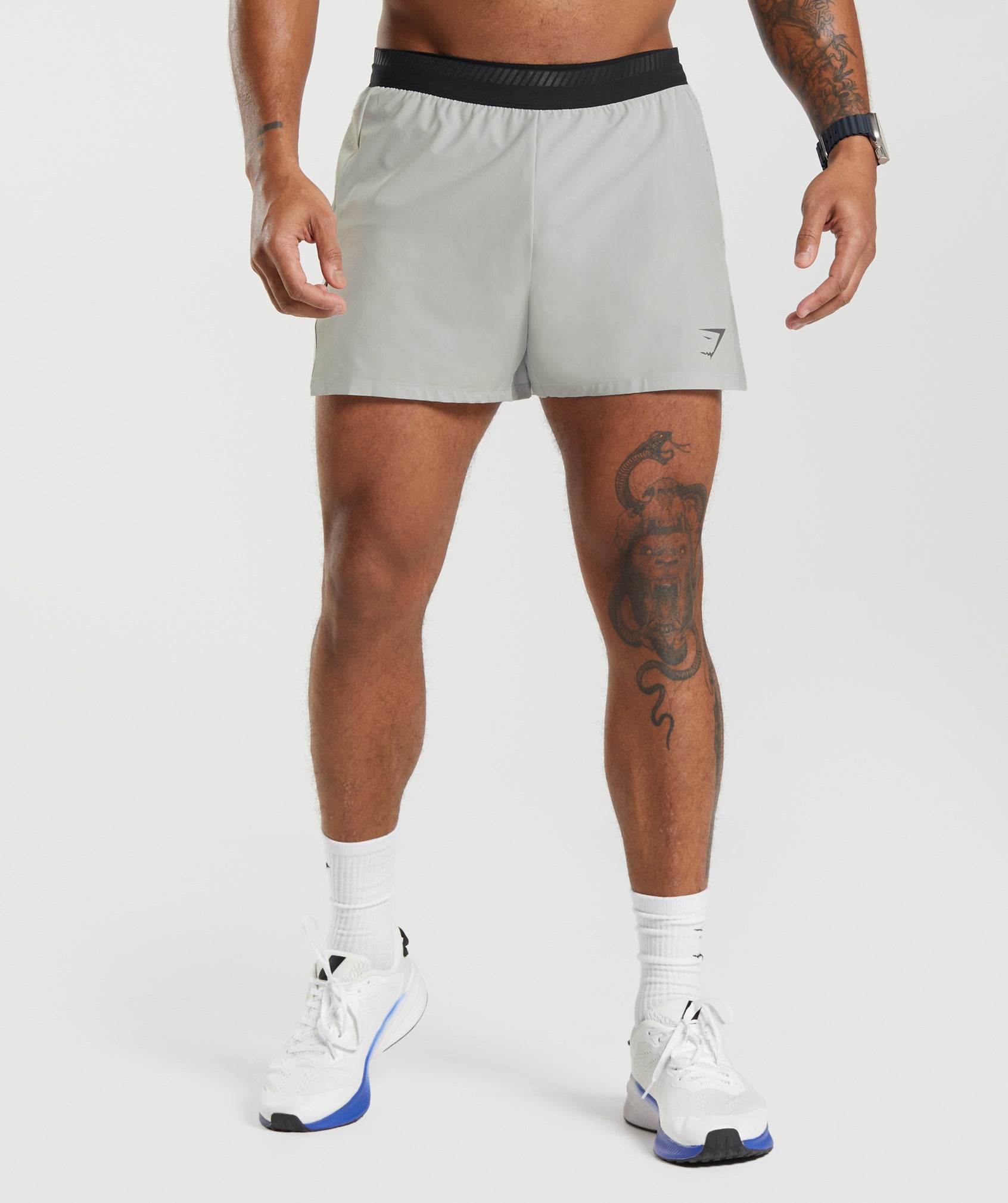gymshark-apex-run-4-shorts-light-grey-ss23