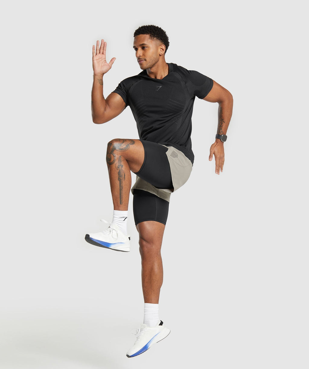 gymshark-apex-run-5-shorts-linen-brown-ss24