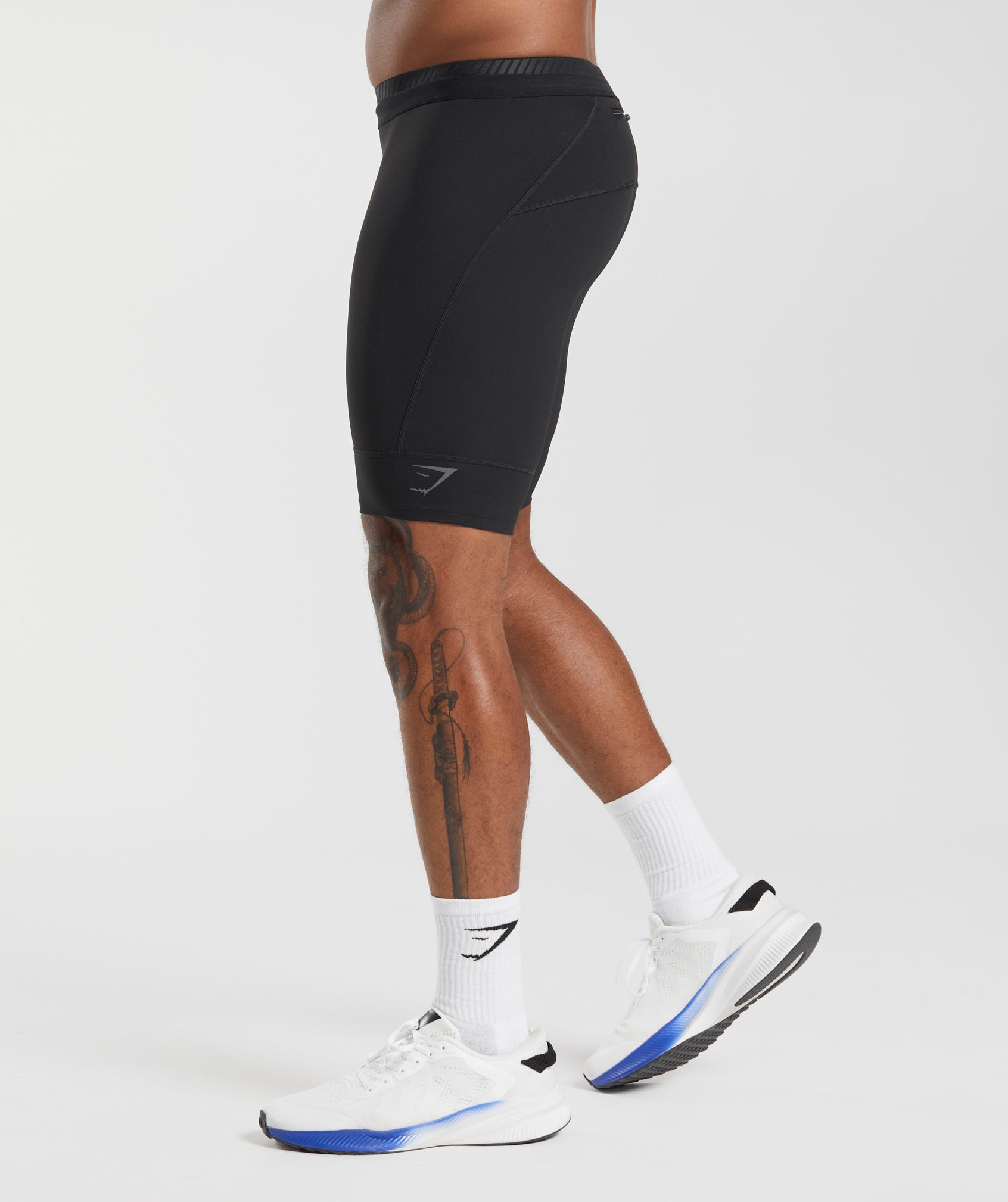 gymshark-apex-run-1-2-tights-black-ss23